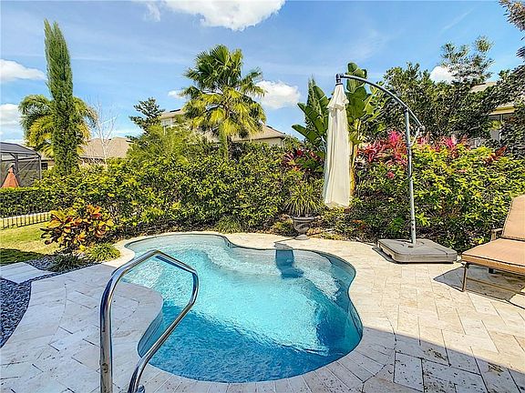 4th image of 561 Bellflower Way