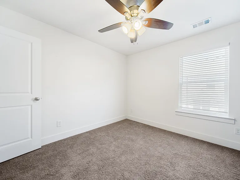 72 Garrison Dr — Photo 18