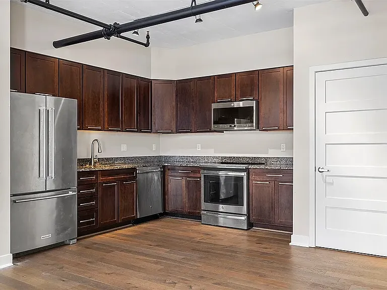 166 Terrace St #411 — Photo 6