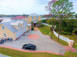 533 Doric Ct, Tarpon Springs, FL 34689