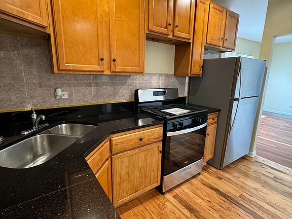 3rd image of 6735 S Eberhart Ave #2