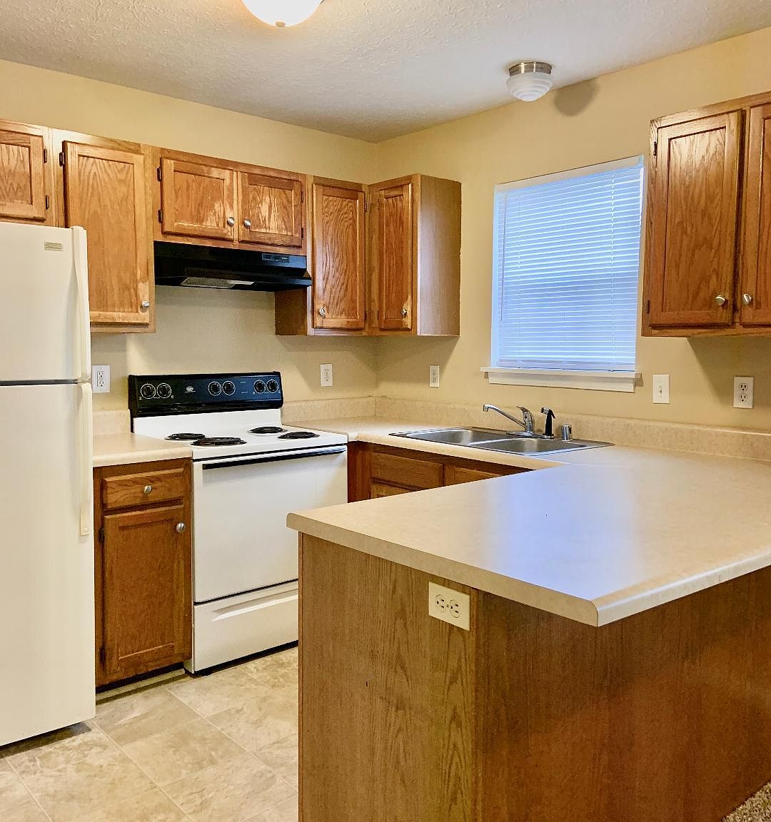 2055 Stonehenge Ave, Bowling Green, KY 42101 Zillow