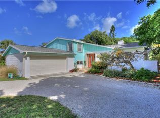 725 Indian Lilac Rd, Vero Beach, FL 32963