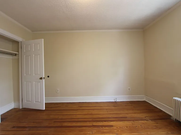 8418-8424 Germantown Ave — Photo 10