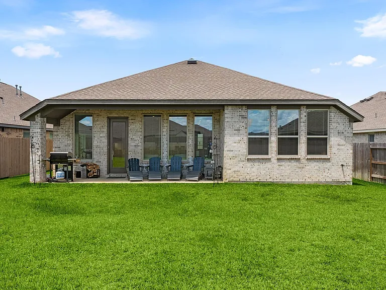 14206 Hawley Village Way — Photo 26