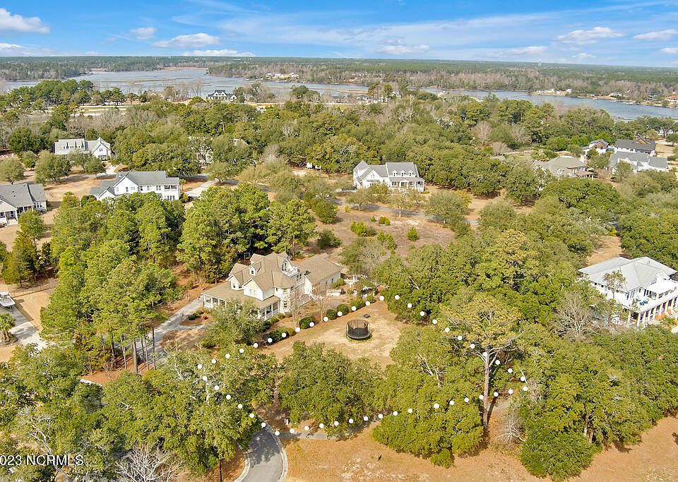 1st image of 108 Seven Oaks Court