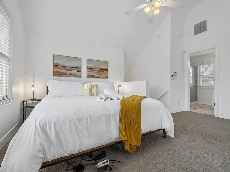 144 Holiday Ave NE — Photo 15