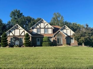 18909 Dalton View Ct, Florissant, MO 63034