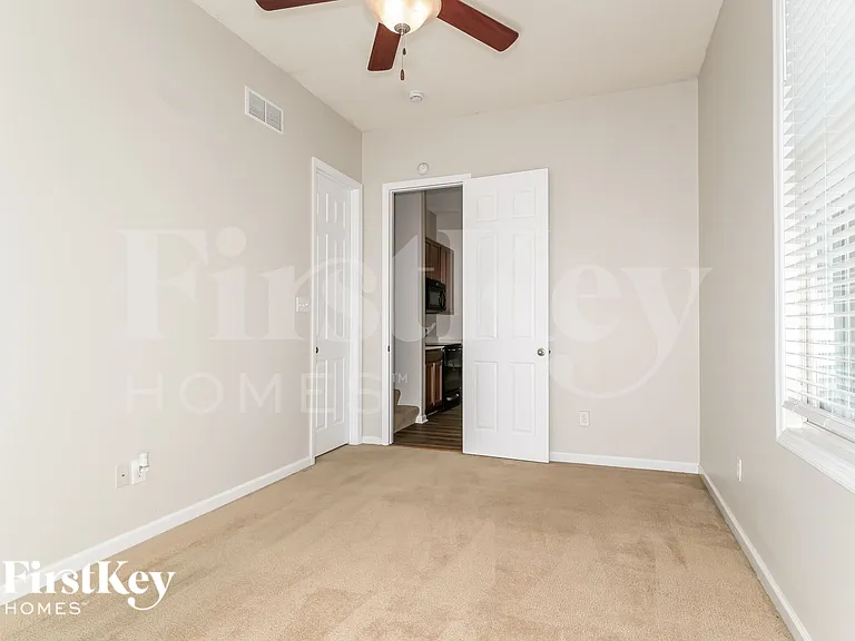 3455 Hiram St — Photo 13