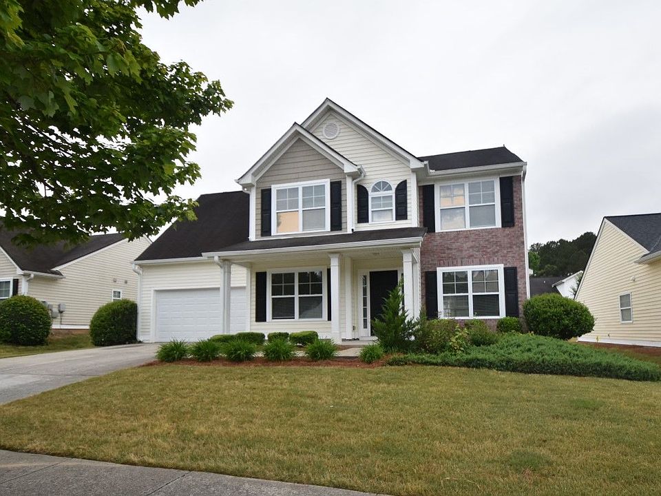 1st image of 3841 Village Main St