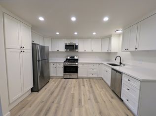 6122 Country Club Dr, Rohnert Park, CA 94928