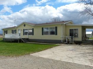 1076 216th Pl, Pella, IA 50219