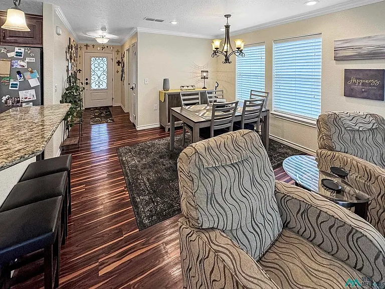 7616 N Plainfield Dr — Photo 4