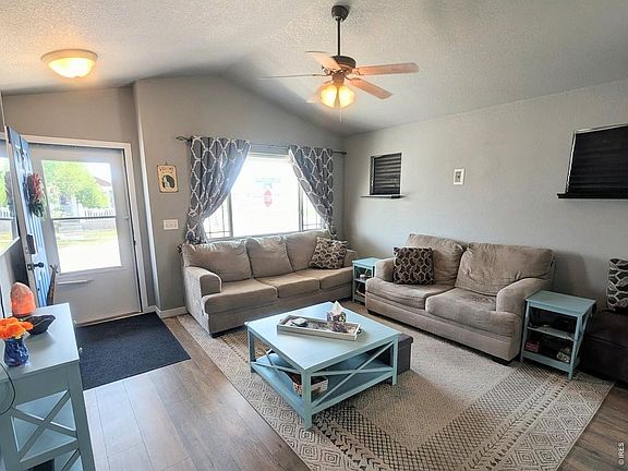 2nd image of 4333 Paintbrush Dr
