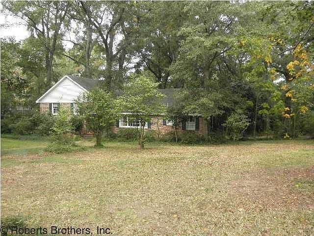 2nd image of 4100 Ridgelawn Dr