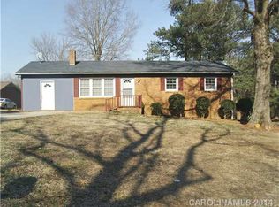 414 Lakeview Dr, Wadesboro, NC 28170