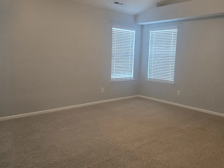 158 Eagleton Cir — Photo 12