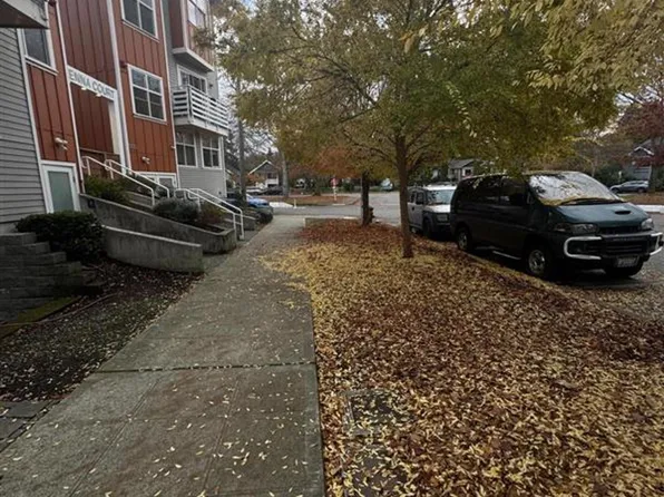 Beautiful Studio Apartments Situated in the Quiet Ravenna Neighborhood, 900 NE Ravenna Blvd #20A, Seattle, WA 98115