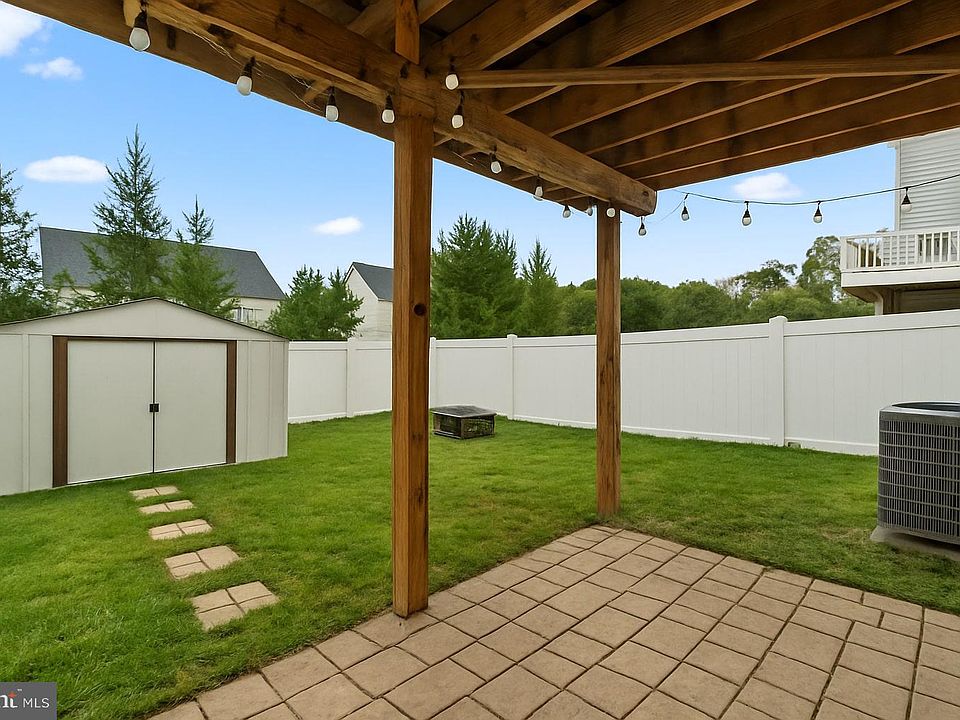 2nd image of 5758 Barts Way