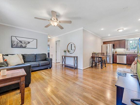 2nd image of 931 Lauderdale Ave