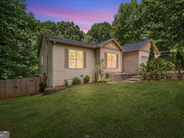 6020 Branden Hill Ln, Buford, GA 30518