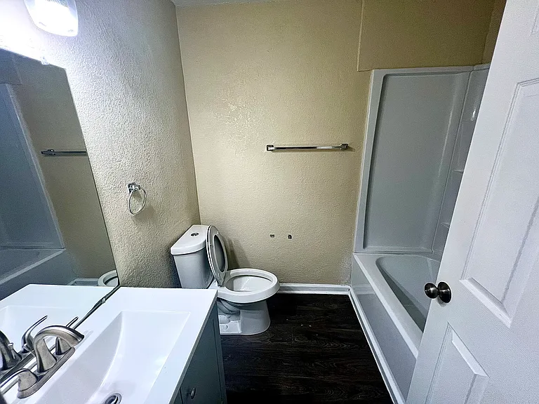 5804 Deer Lake Dr — Photo 9