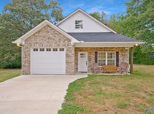 624 Elrod Cir NW, Hartselle, AL 35640