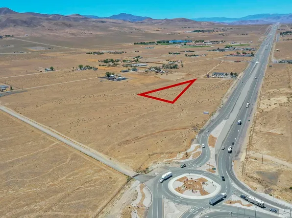 3270 Twain Ave, Silver Springs, NV 89429