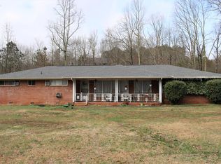 1244 Lynn Dr SE, Dalton, GA 30721