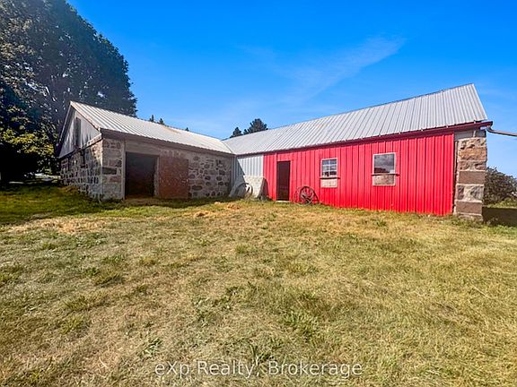 5th image of 42094 Salem Rd