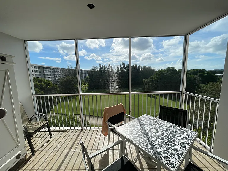 3250 N Palm Aire Dr #709 — Photo 5