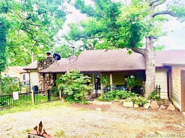 143 Walleye Point Dr, Camdenton, MO 65020