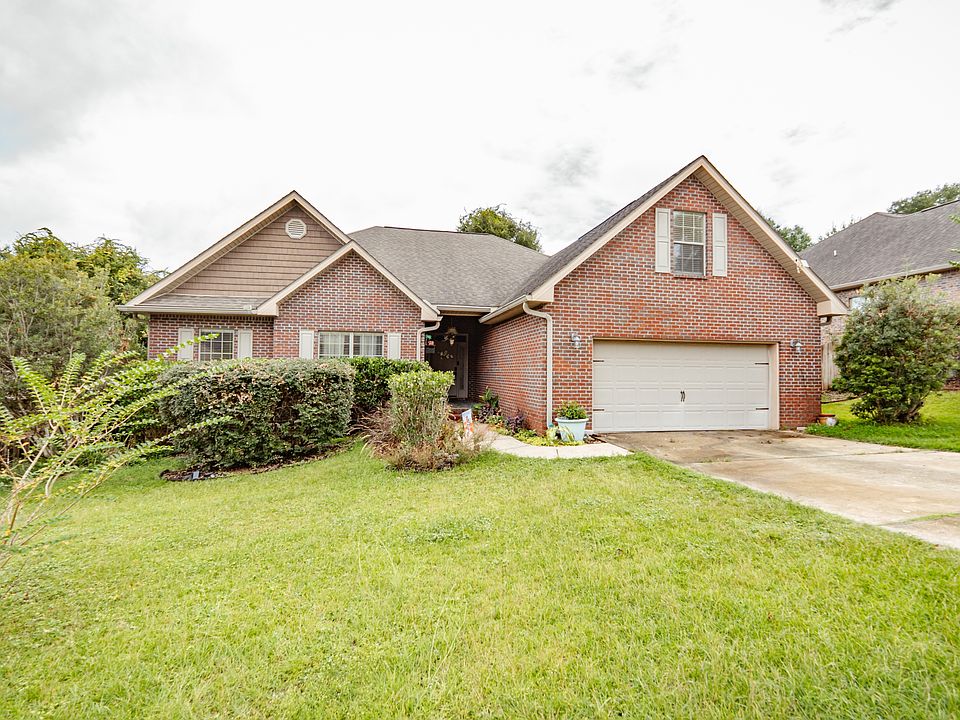 1st image of 624 Red Fern Rd