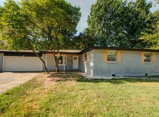 1020 E Edgewood Street, Springfield, MO 65807