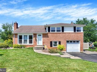 970 Sundale Dr, York, PA 17402