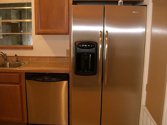 Refrigerator/dishwasher
