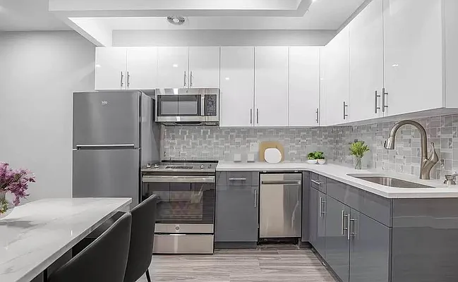 Rented by Reavis | media 3