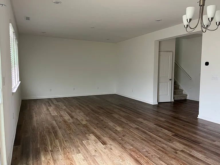 342 Summer Ranch Dr — Photo 11