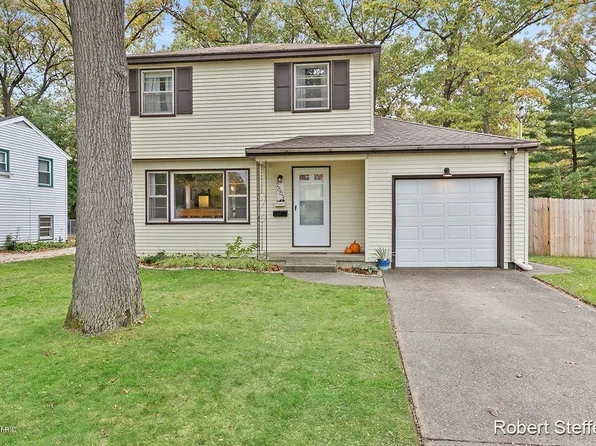 2663 Newstead Ave SW, Wyoming, MI 49509