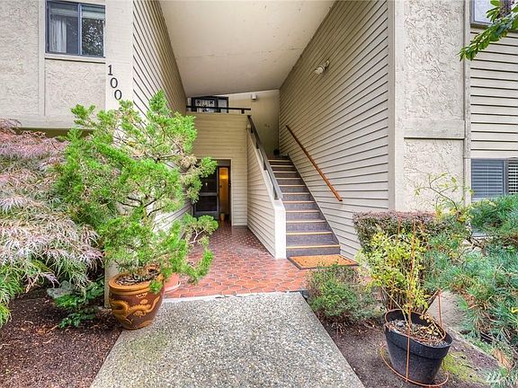 4th image of 10032 SE 6th St APT 203