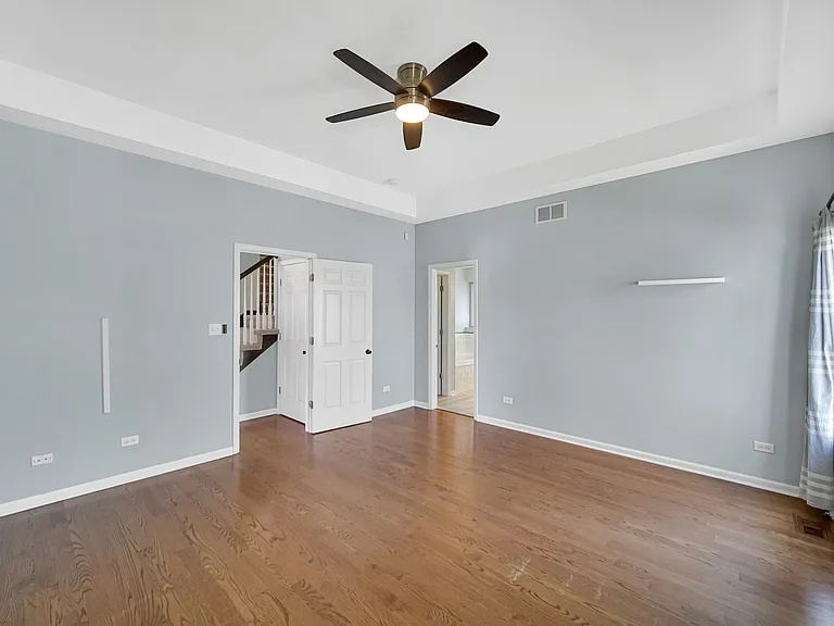 310 Cornwall Cir — Photo 13