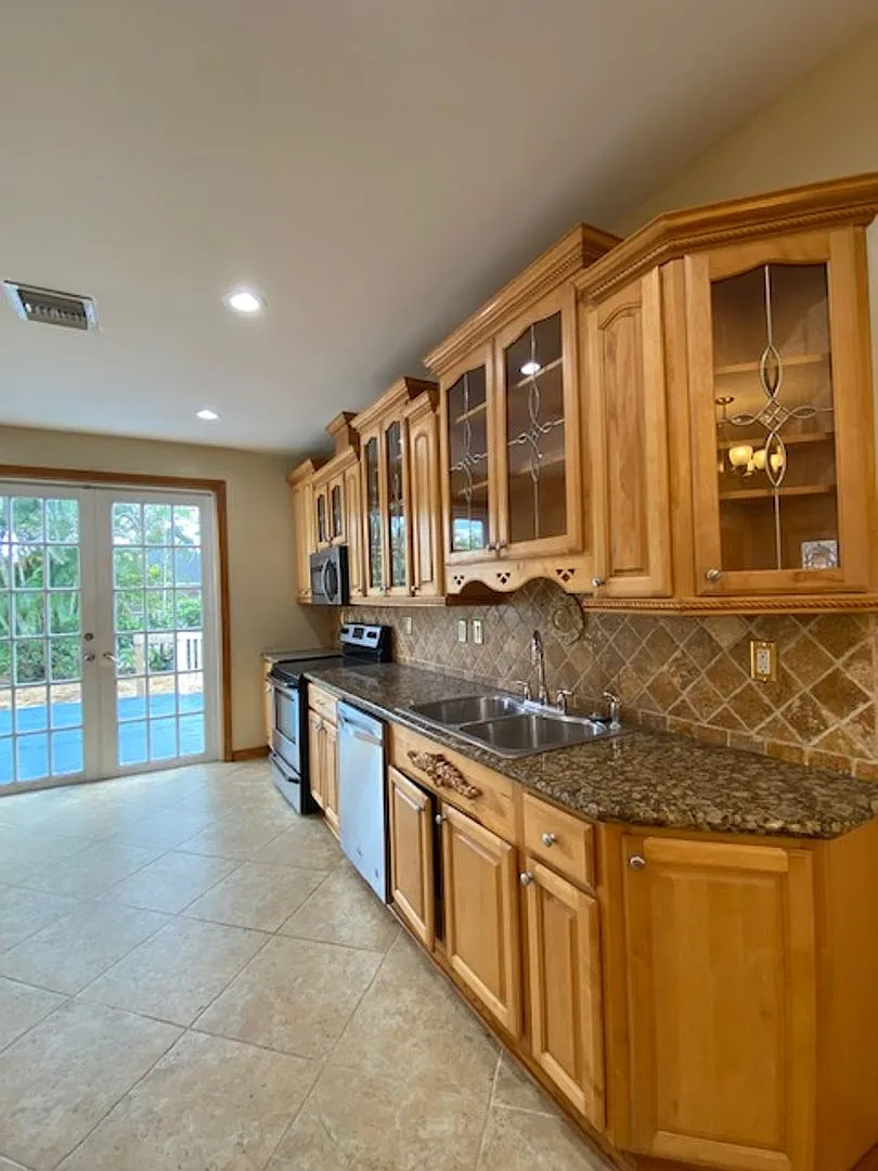 Beautifully renovated and restored 1925 Mediterranean Spanish-style single-family home featuring ... — Photo 3