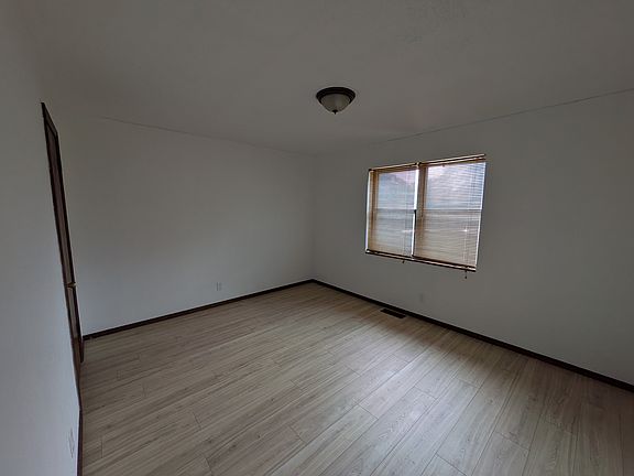 5th image of 2043 Brentwood Rd