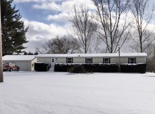 735 7 Mile Rd, Blanchard, MI 49310