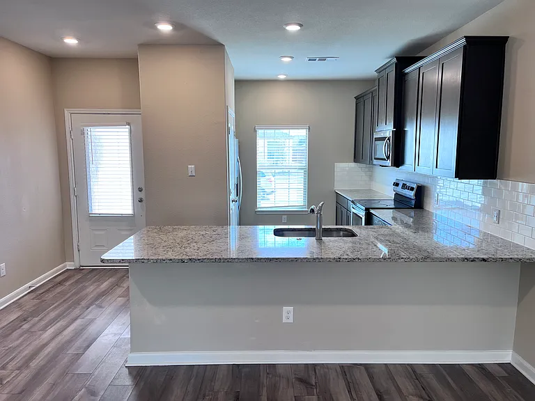 312 Tranquil Ln — Photo 13
