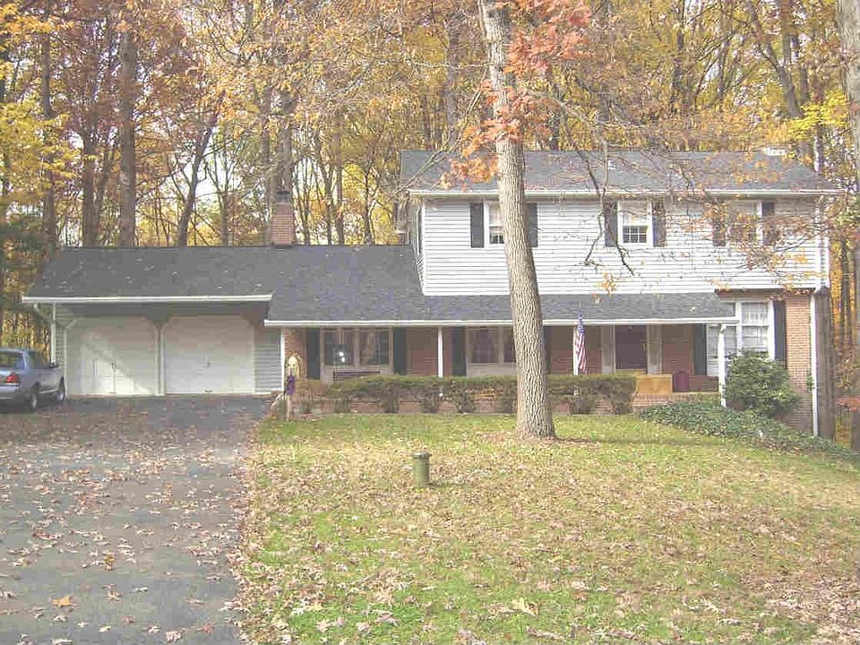 1st image of 2406 Walden Way