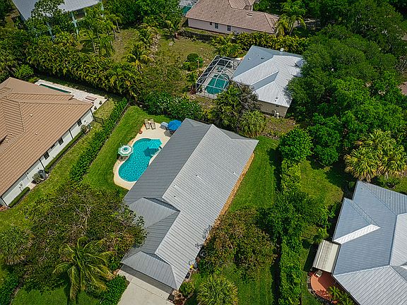 3rd image of 2285 SE Saint Lucie Blvd