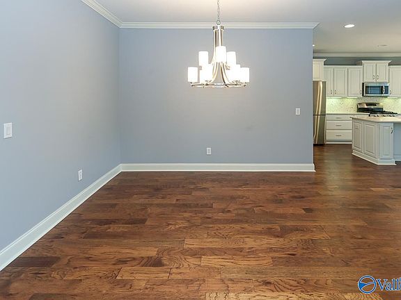 5th image of 12 Rose Hip Ln SE #7