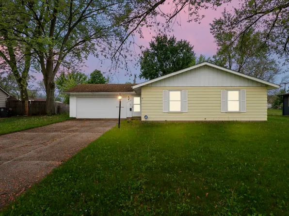 2219 Drake Dr, Fort Wayne, IN 46819