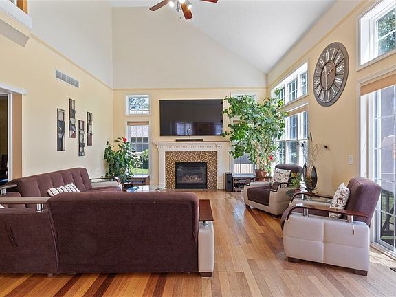 4th image of 53 Woodfield Dr